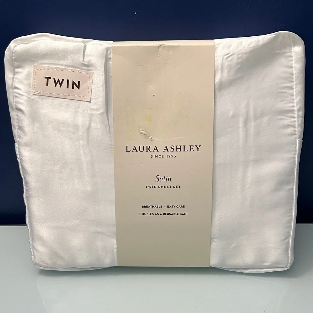 NWT Laura Ashley Satin Twin Sheet Set